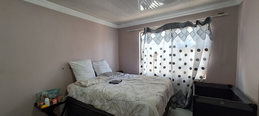 To Let 1 Bedroom Property for Rent in Thorisong Free State